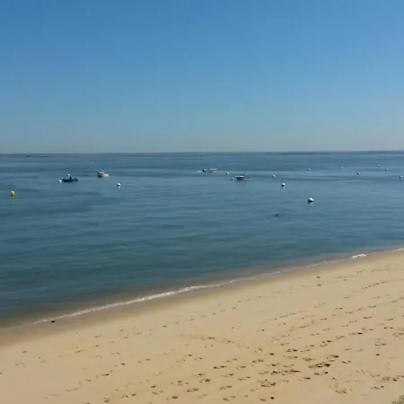 Arcachon, 4 Bedrooms, 9 Persons - Fr-1-433-10 * Аркашон